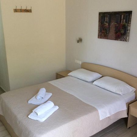 Elena Rooms بلاكاس المظهر الخارجي الصورة