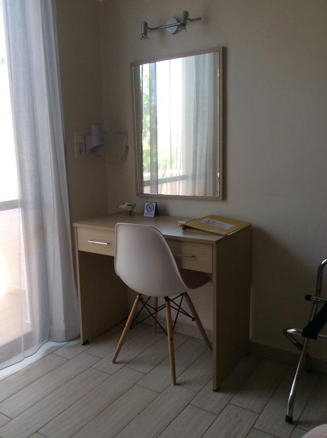 Elena Rooms بلاكاس المظهر الخارجي الصورة