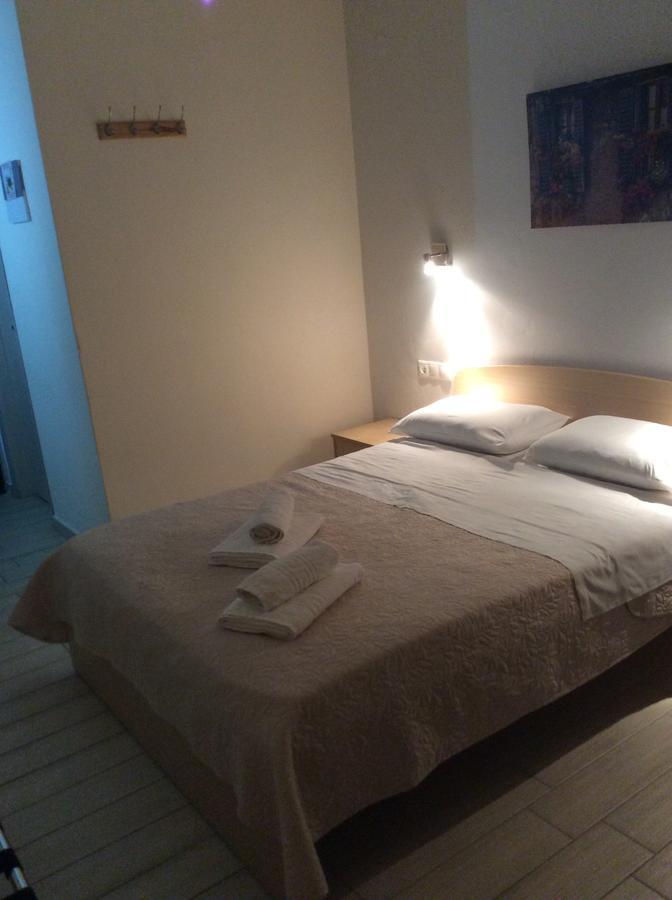 Elena Rooms بلاكاس المظهر الخارجي الصورة